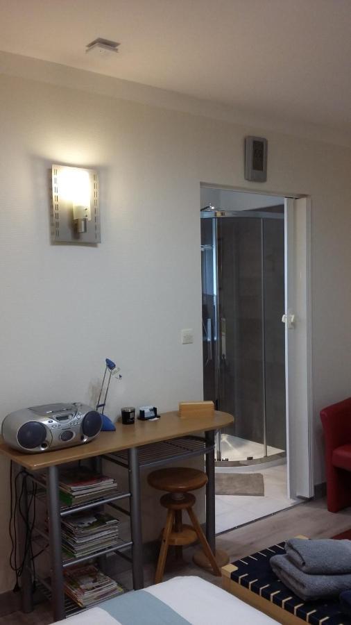 La Chambre Des Amis Parthenay Bagian luar foto