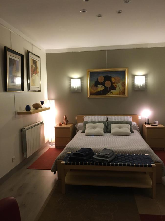 La Chambre Des Amis Parthenay Bagian luar foto