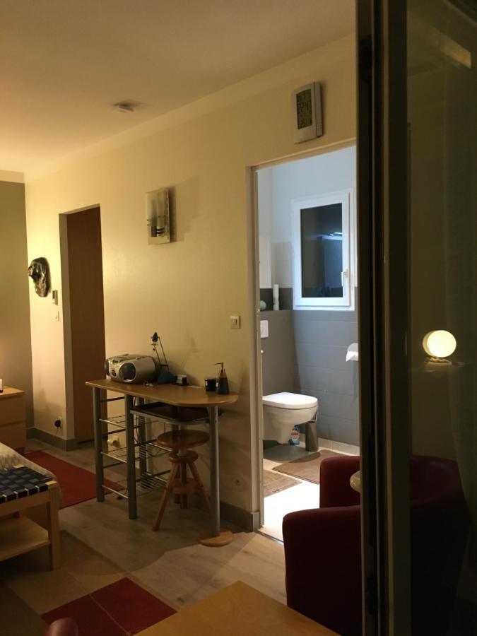 La Chambre Des Amis Parthenay Bagian luar foto
