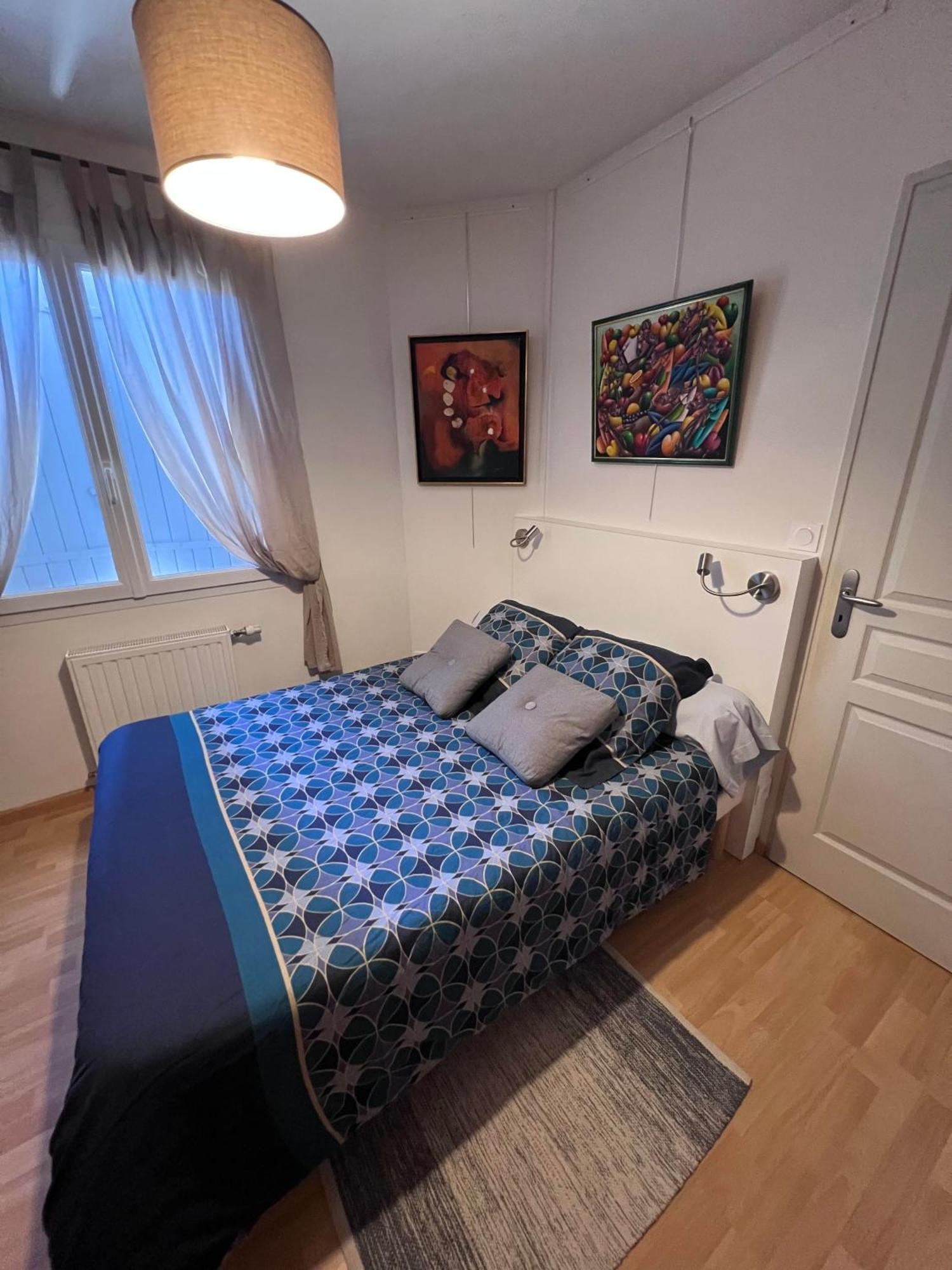 La Chambre Des Amis Parthenay Bagian luar foto